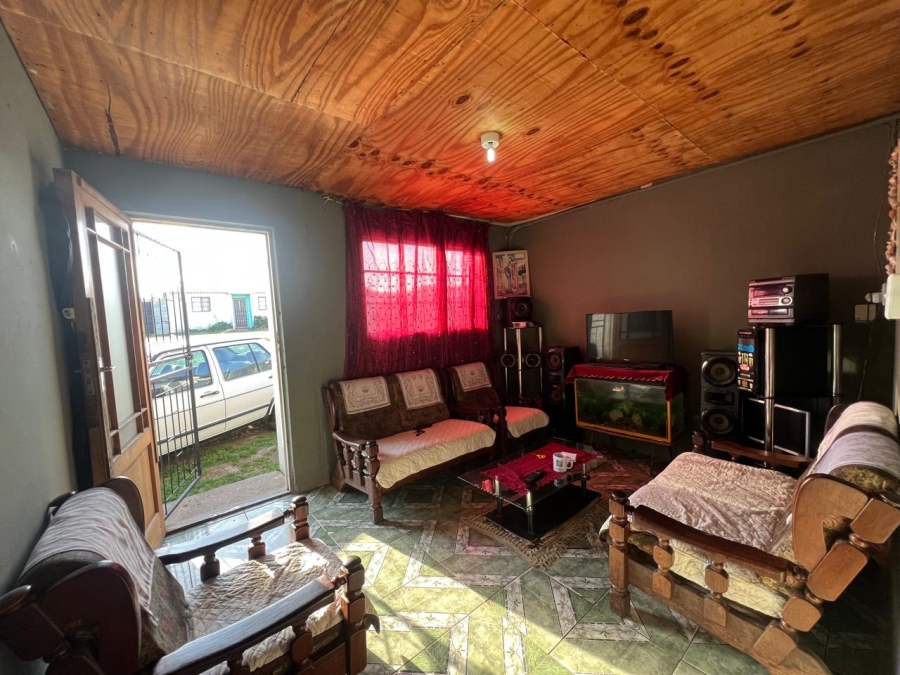 2 Bedroom Property for Sale in West End Eastern Cape